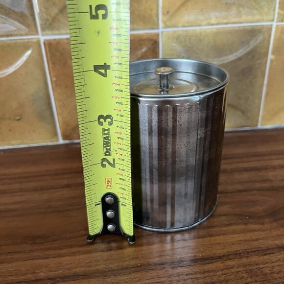 Sandalwood & Rose Soy Wax Candles Rustic Tin Metal Container Set of 2 - Picture 8 of 9